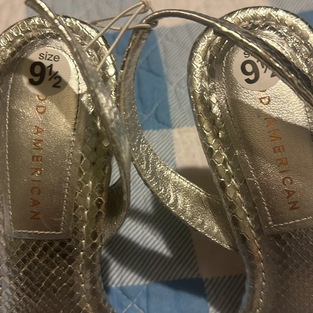 NEW Good American Open Square Toe Heels Silver Snake size 9.5